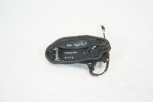 Front door exterior handle/bracket