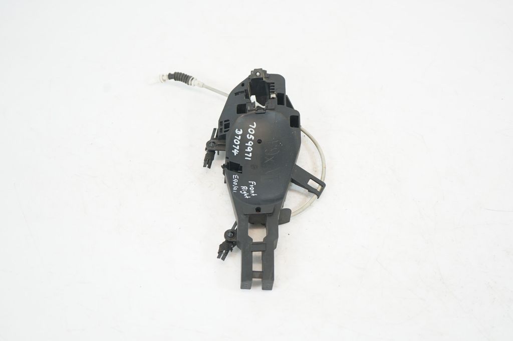 Front door exterior handle/bracket (2)