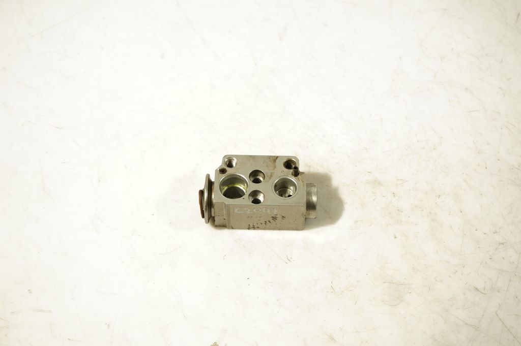Air conditioning (A/C) expansion valve (3)