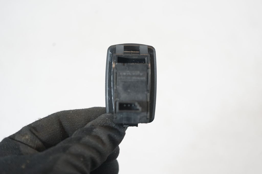 Electric window control switch (6)