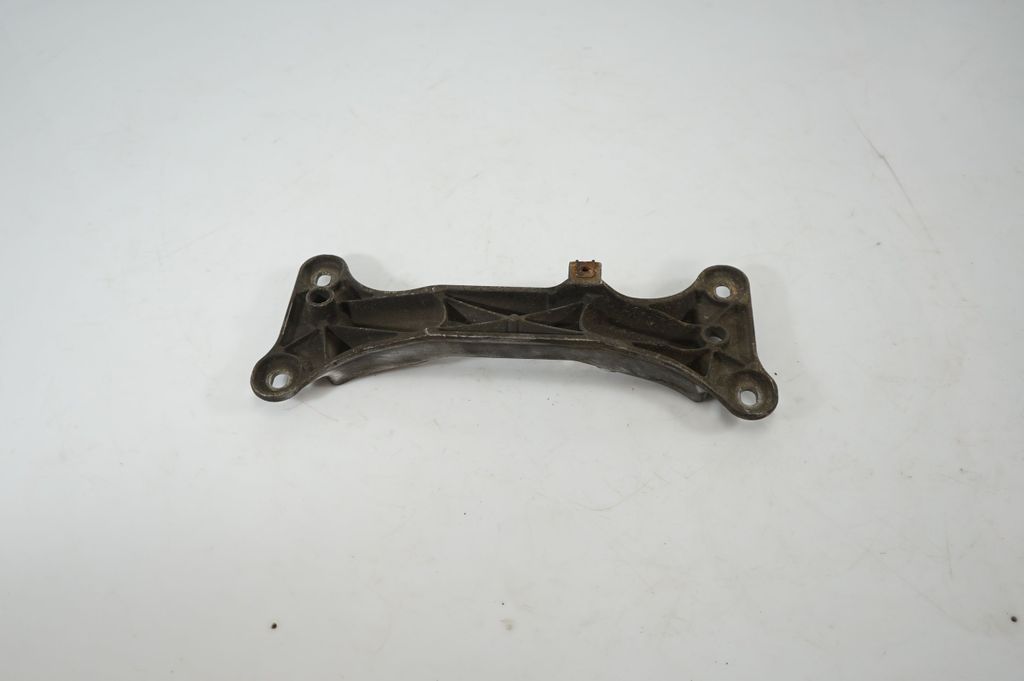Gearbox mounting bracket (5)