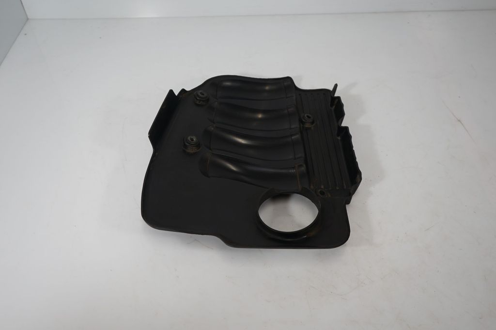Engine cover (trim) (5)