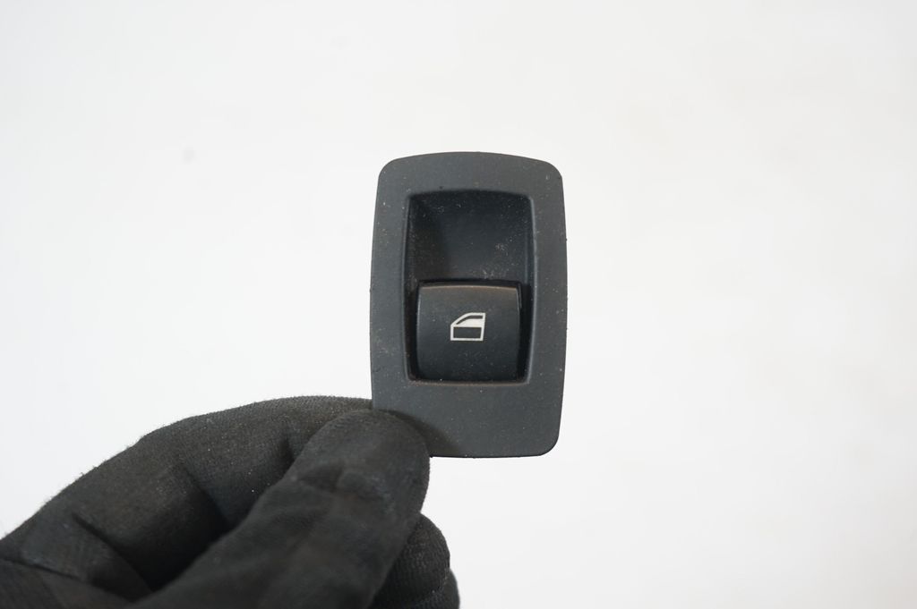 Electric window control switch (6)