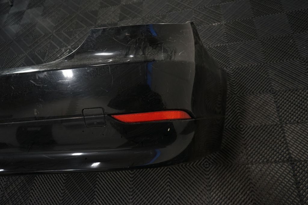 Rear bumper (9)