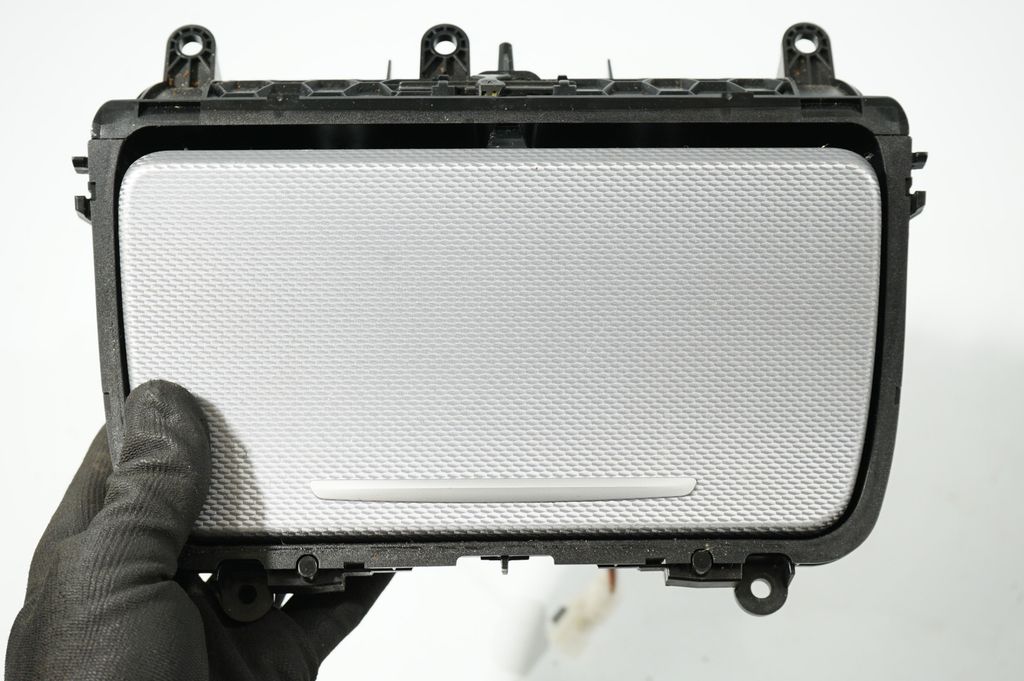 Cup holder front (9)