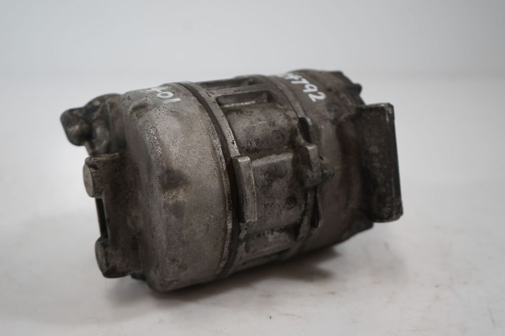 Air conditioning (A/C) compressor (pump) (9)