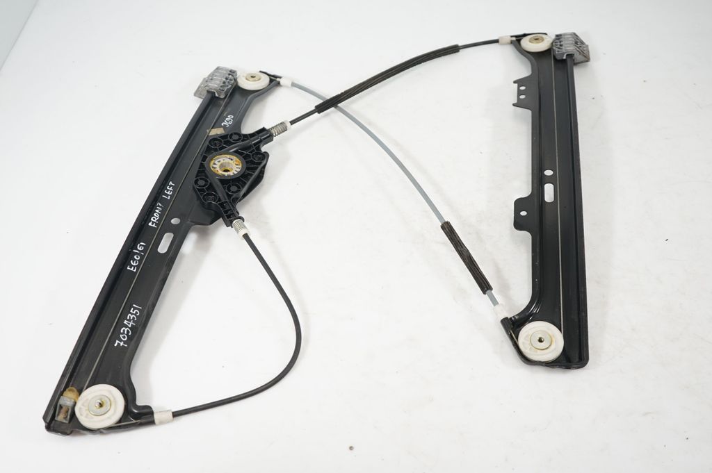 Front door window regulator with motor (4)