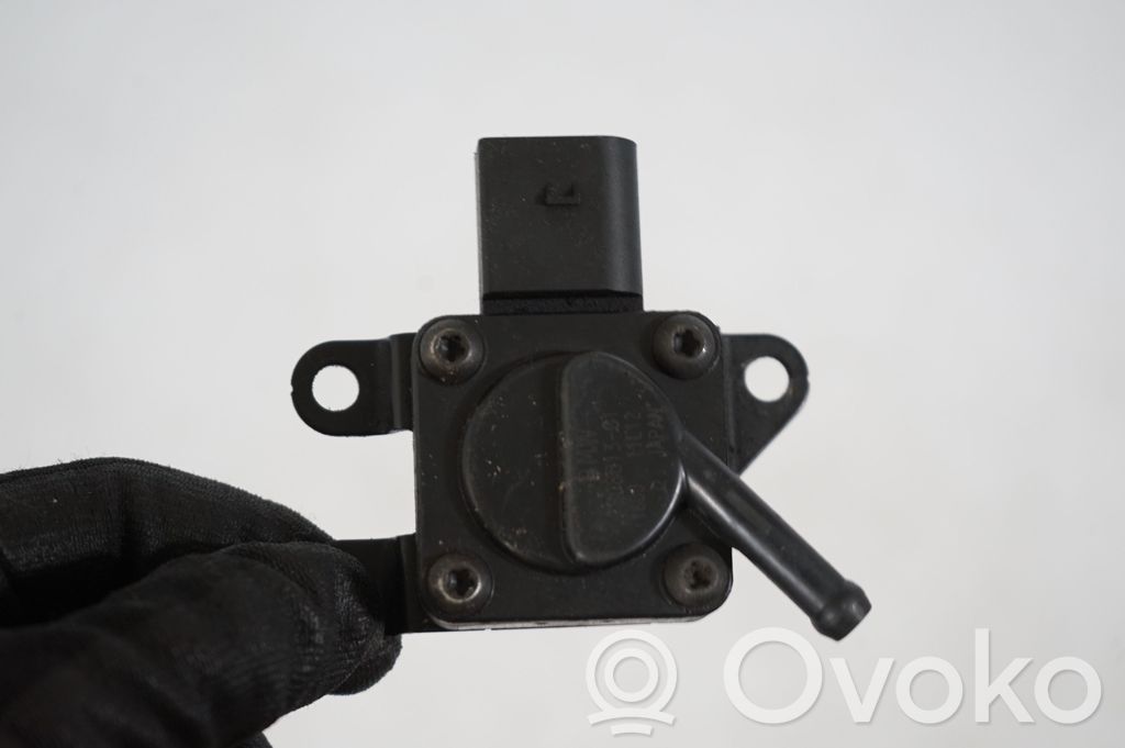 Exhaust gas pressure sensor (6)