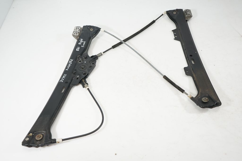 Front door window regulator with motor (4)