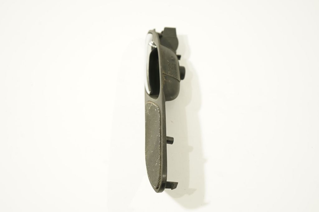 Front door interior handle (2)