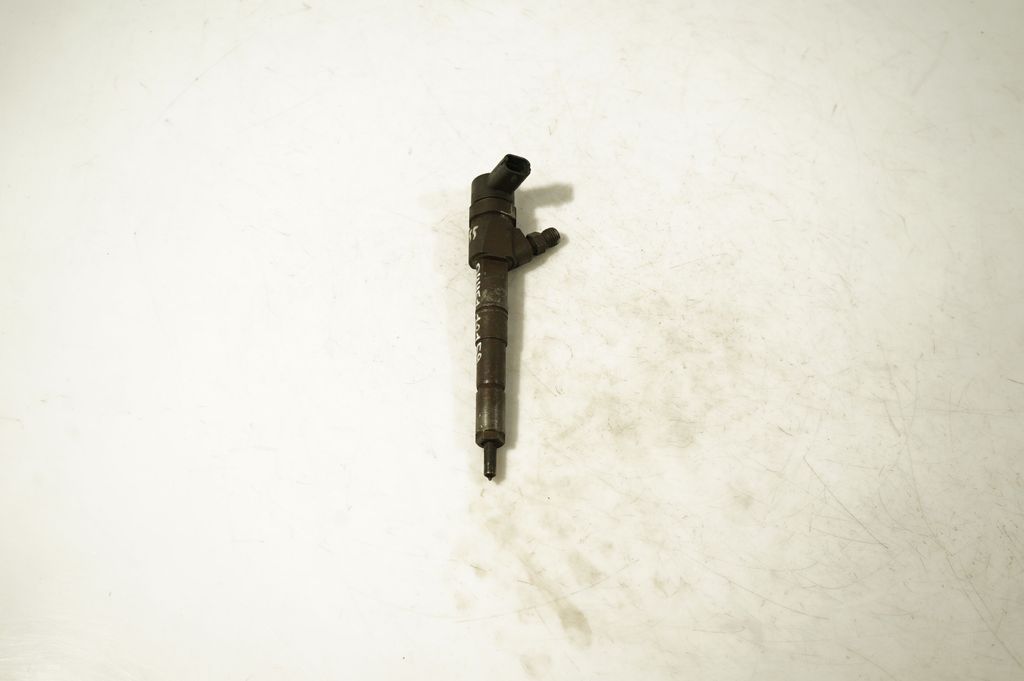 Fuel injector (5)