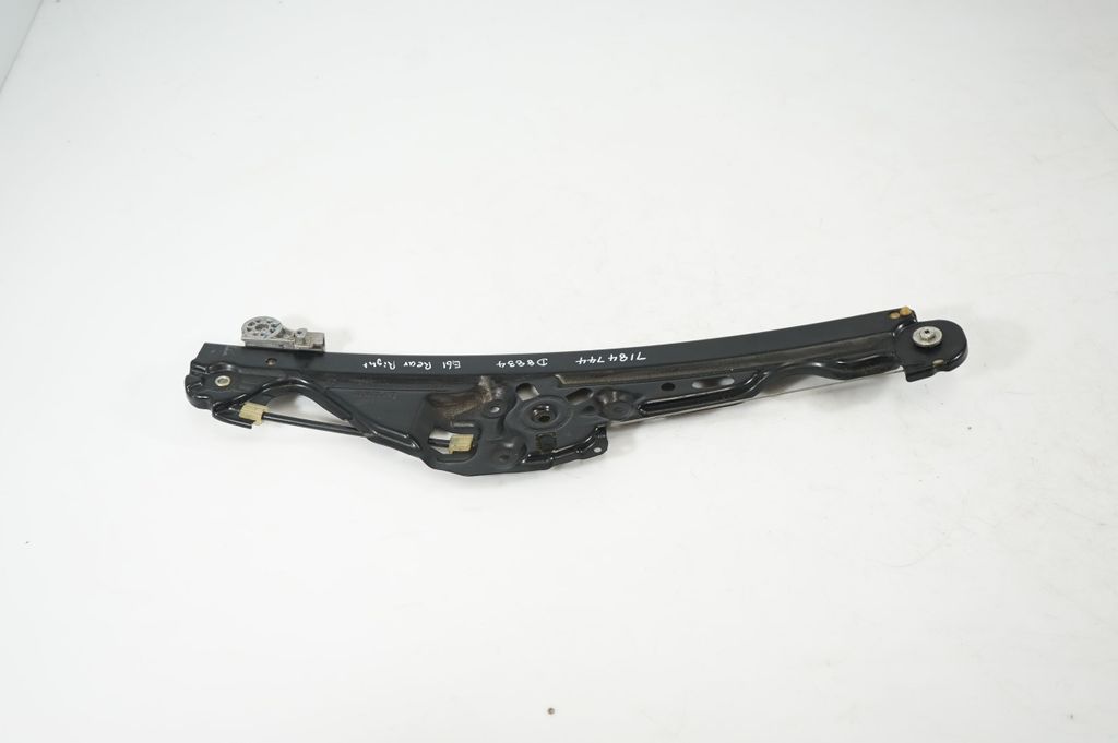 Rear door window regulator with motor (3)