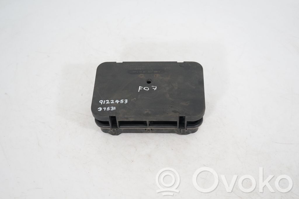 Quarter panel pressure vent