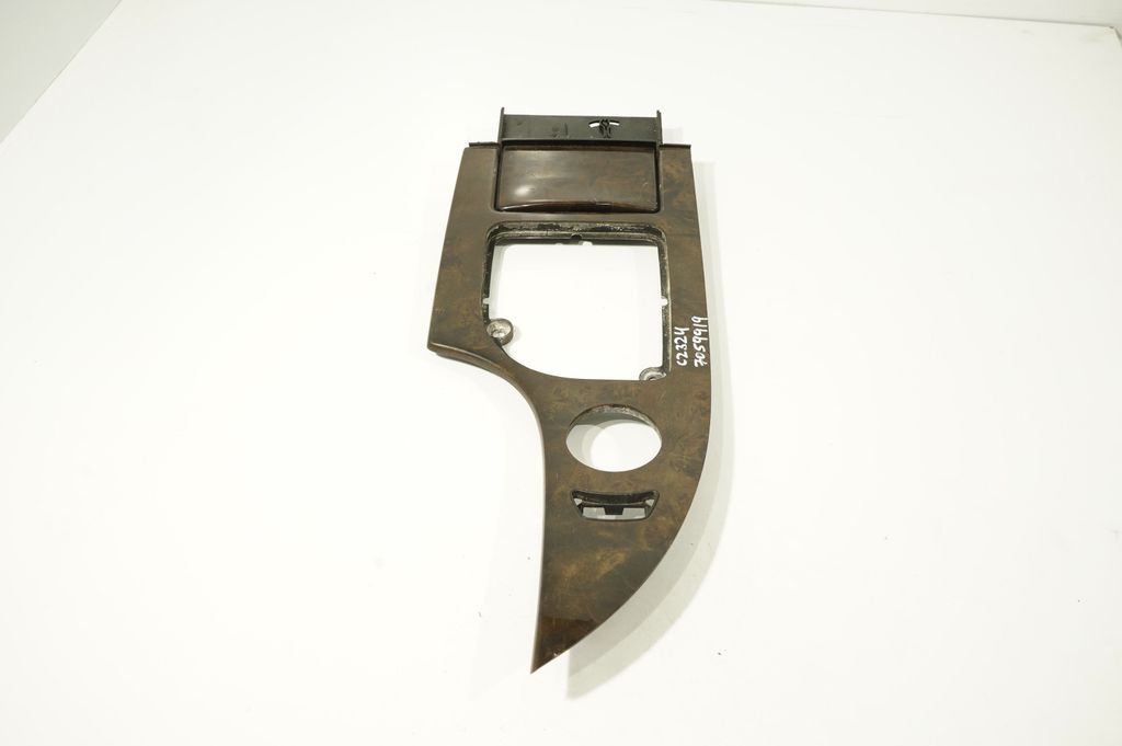Gear shifter surround trim plastic (3)