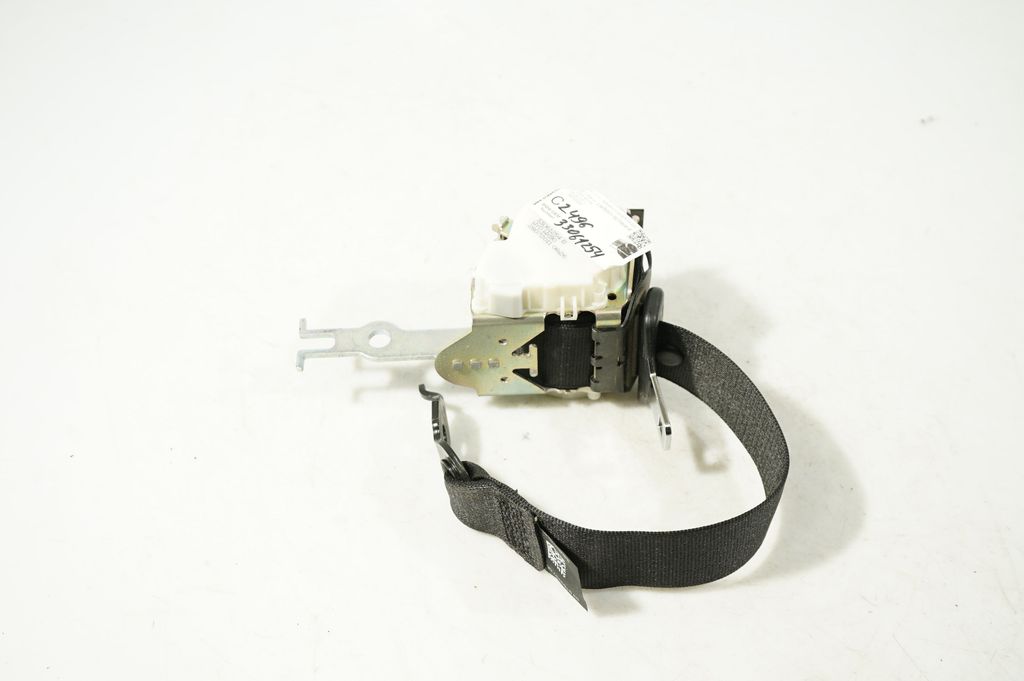 Rear seatbelt