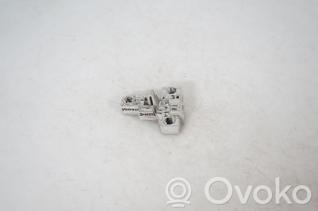 Tail light bulb cover holder