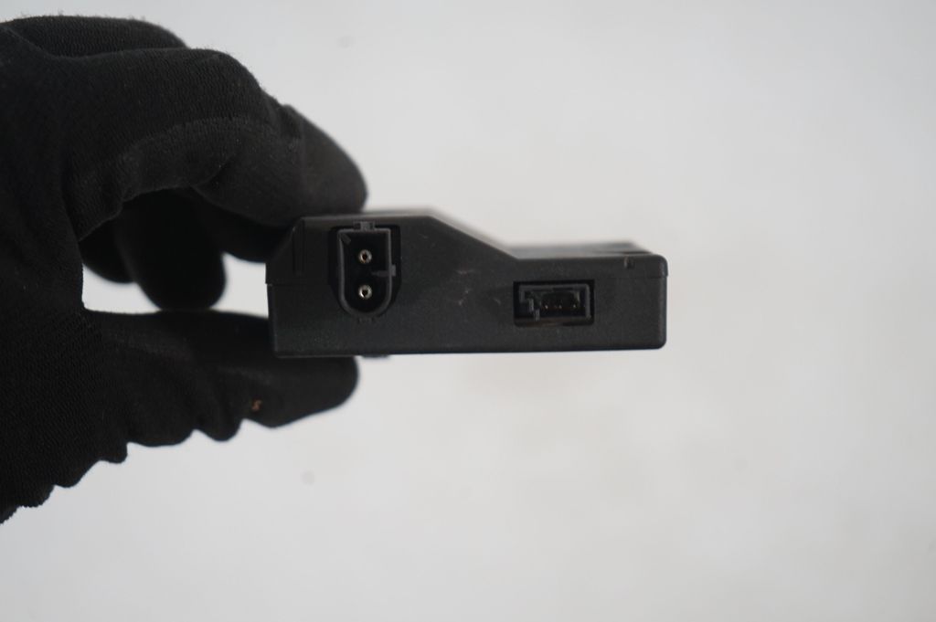 Antenna control unit (6)