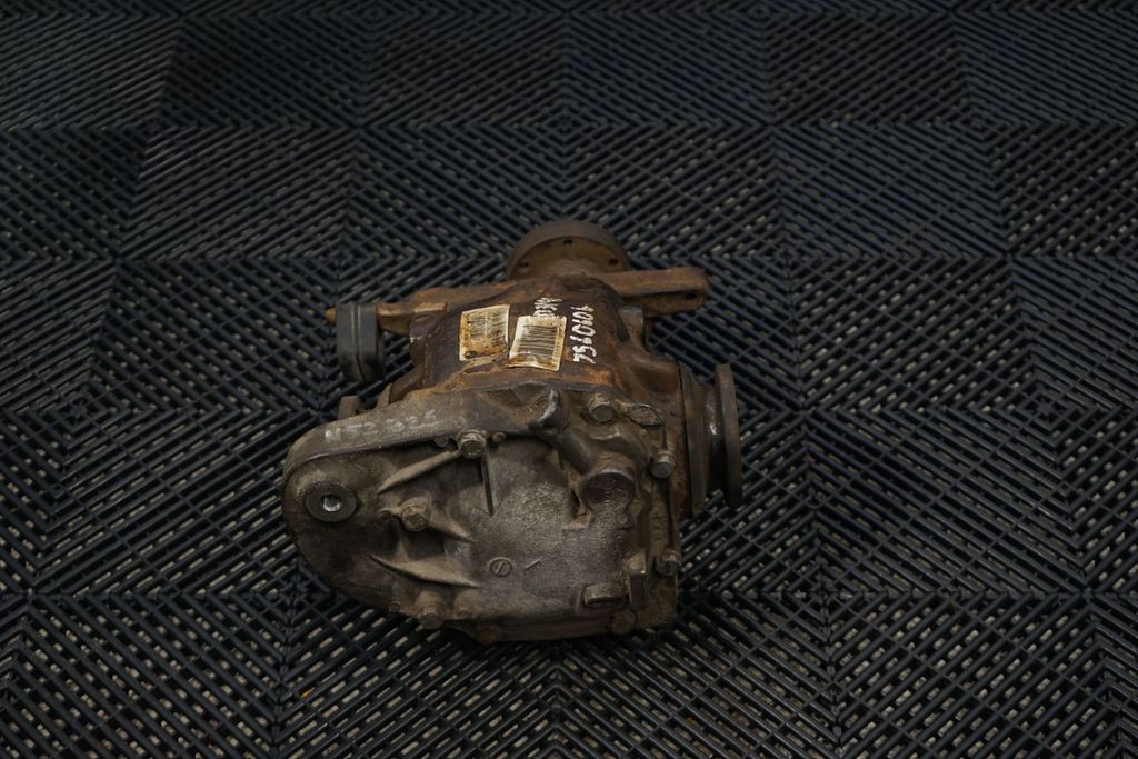 Rear differential (4)