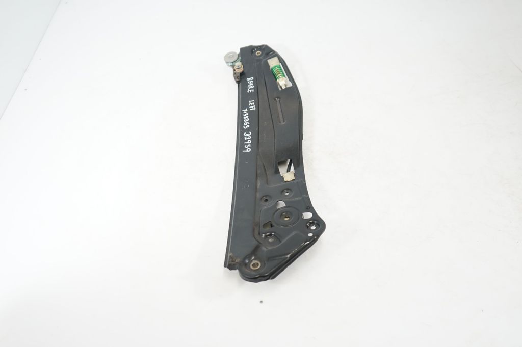 Rear door window regulator with motor (2)