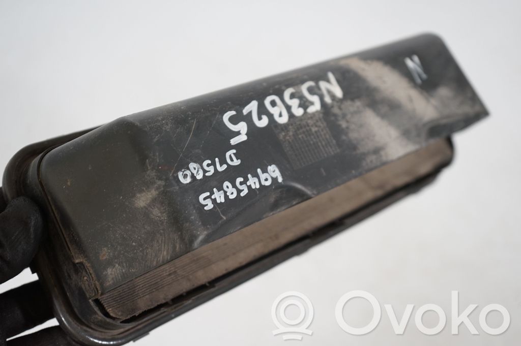 Quarter panel pressure vent (7)