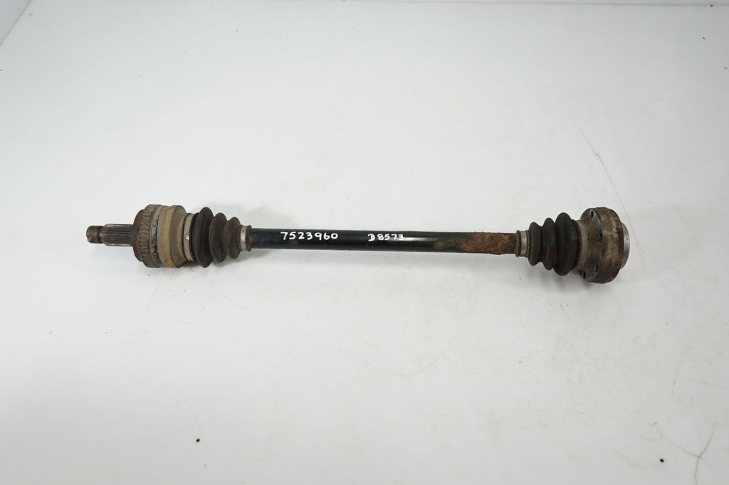 Rear driveshaft