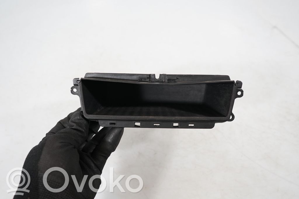 Glove box central console (6)