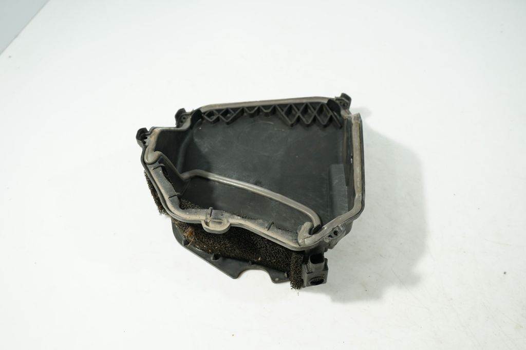 Cabin air micro filter cap