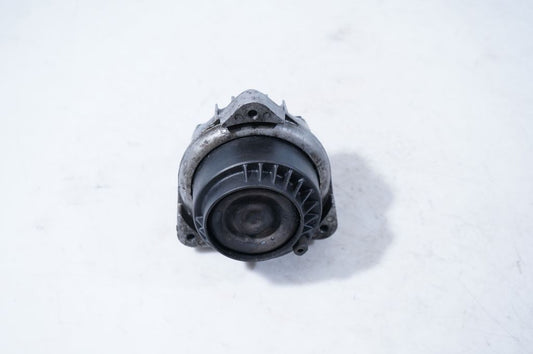 Engine mount bracket