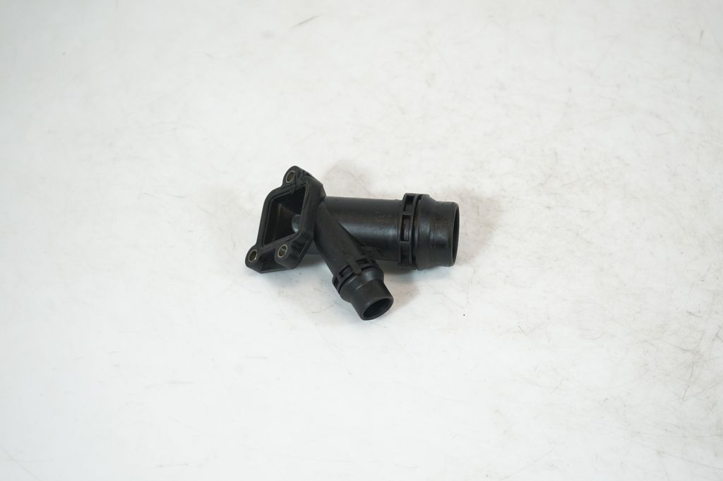 Engine coolant pipe/hose (5)