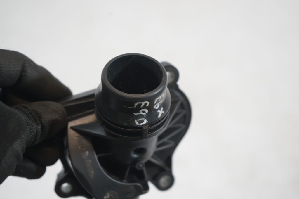 Thermostat/thermostat housing (7)