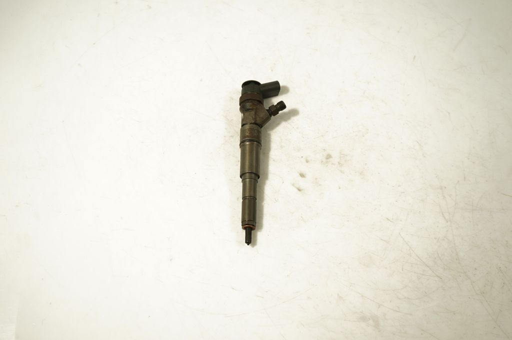 Fuel injector