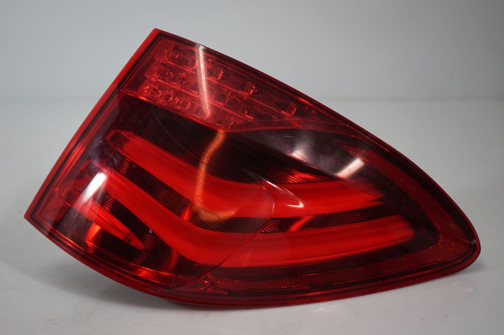Rear/tail lights (6)