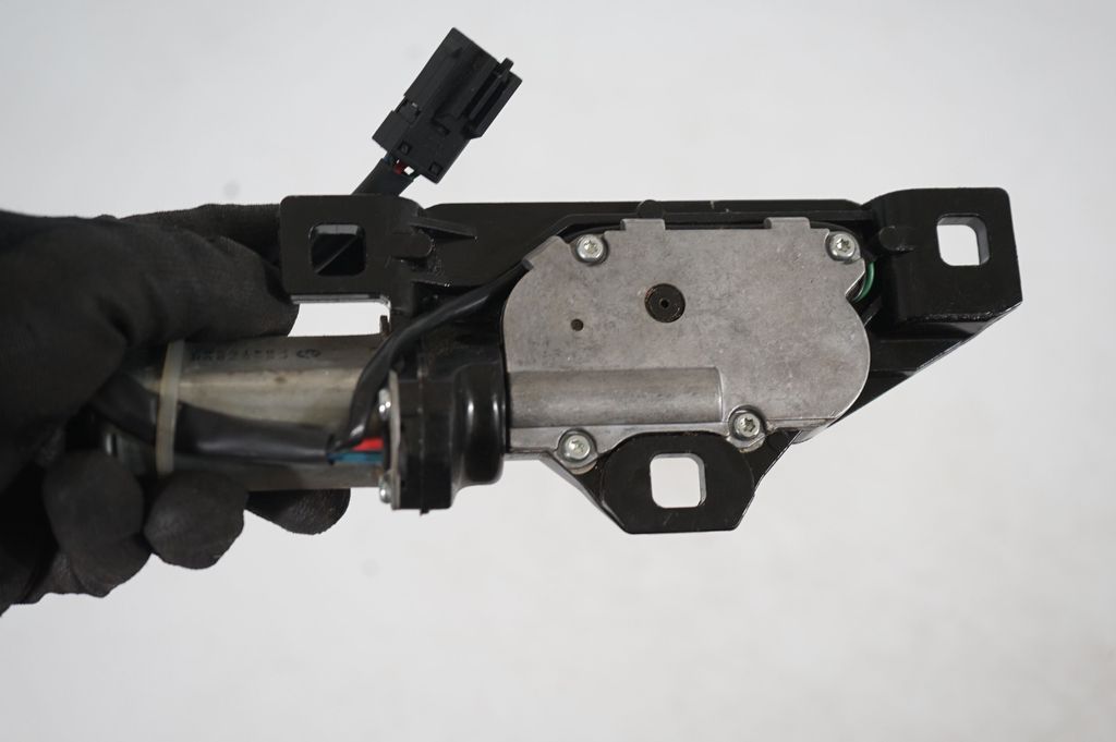 Tailgate/trunk/boot lock/catch/latch (6)