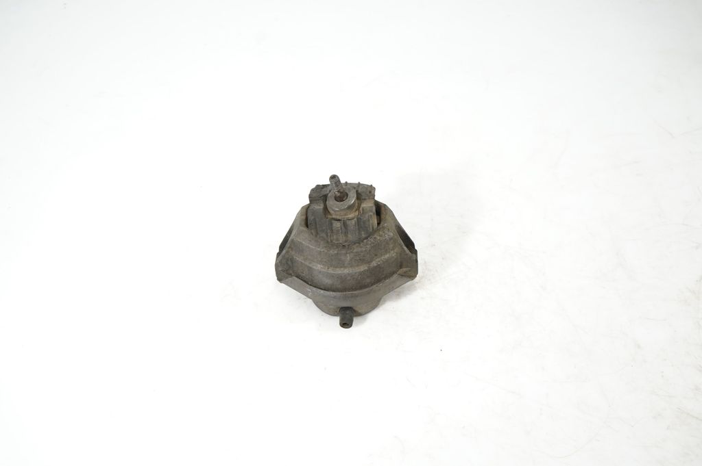 Engine mount bracket (2)