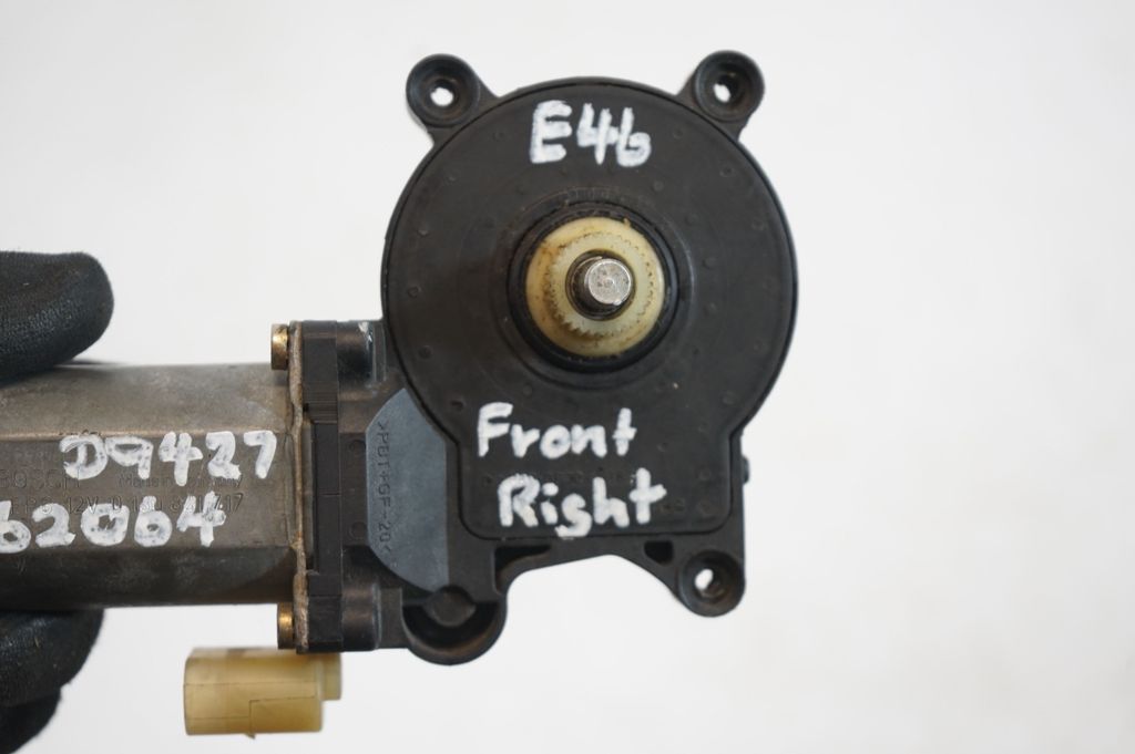 Front door window regulator motor (7)
