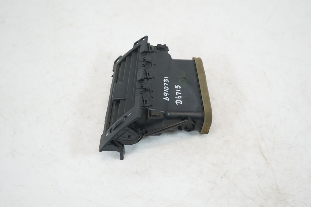 Dashboard side air vent grill/cover trim (2)