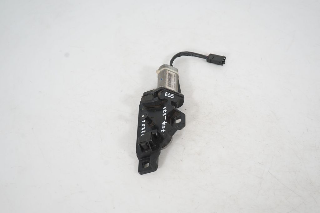 Tailgate/trunk/boot lock/catch/latch (2)