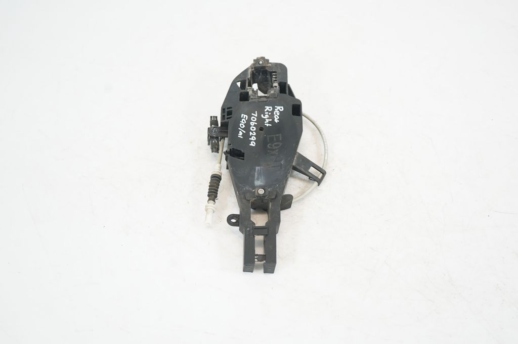 Rear door exterior handle/bracket (2)