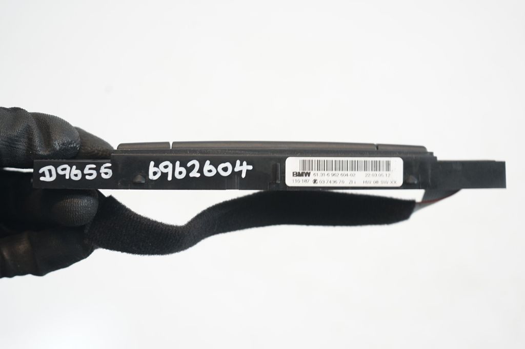 Seat heating switch (8)