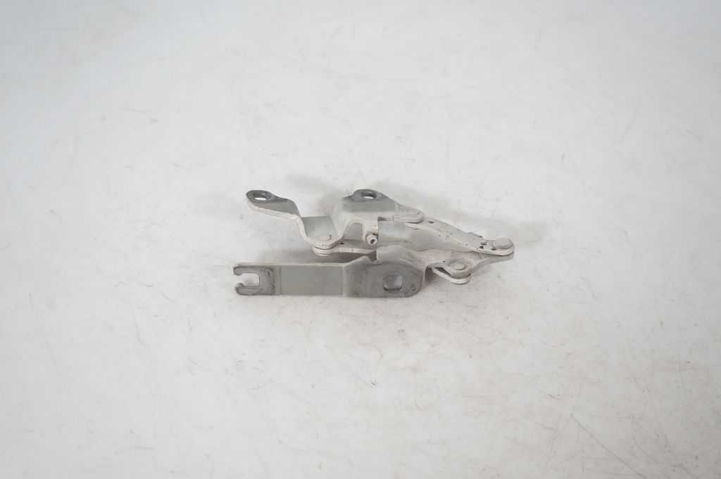 Engine bonnet/hood hinges (5)
