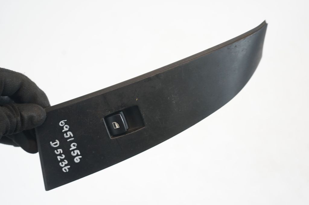 Electric window control switch (6)