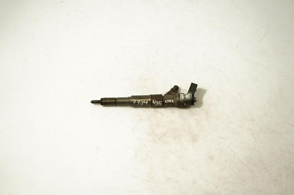 Fuel injector (4)