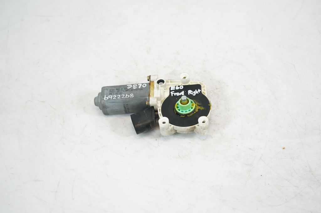 Front door window regulator with motor