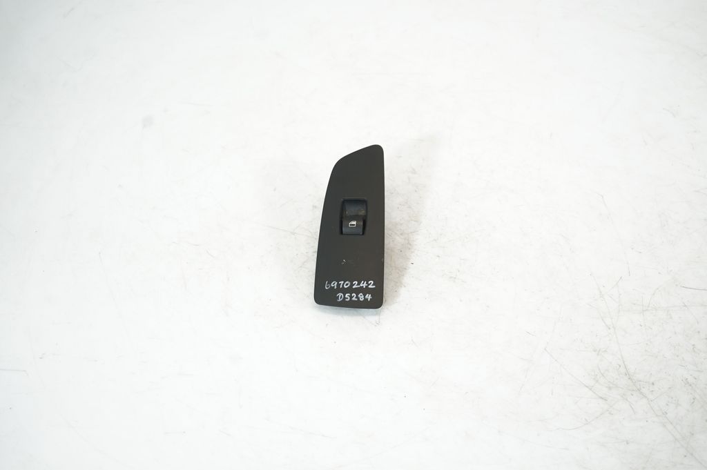 Electric window control switch