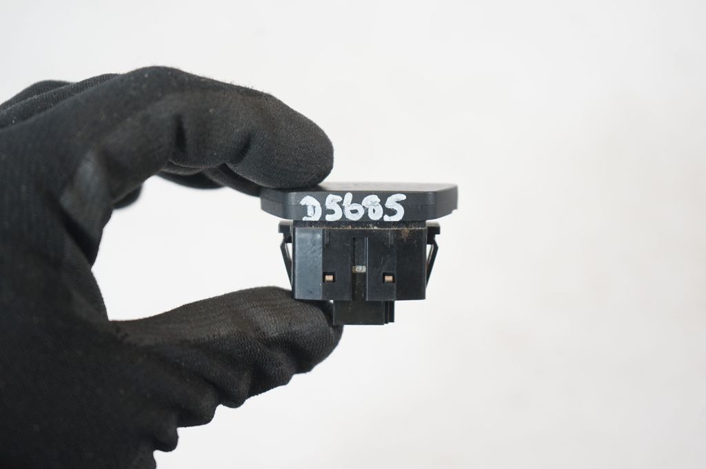 Other switches/knobs/shifts (8)