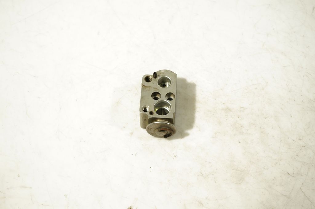 Air conditioning (A/C) expansion valve (4)