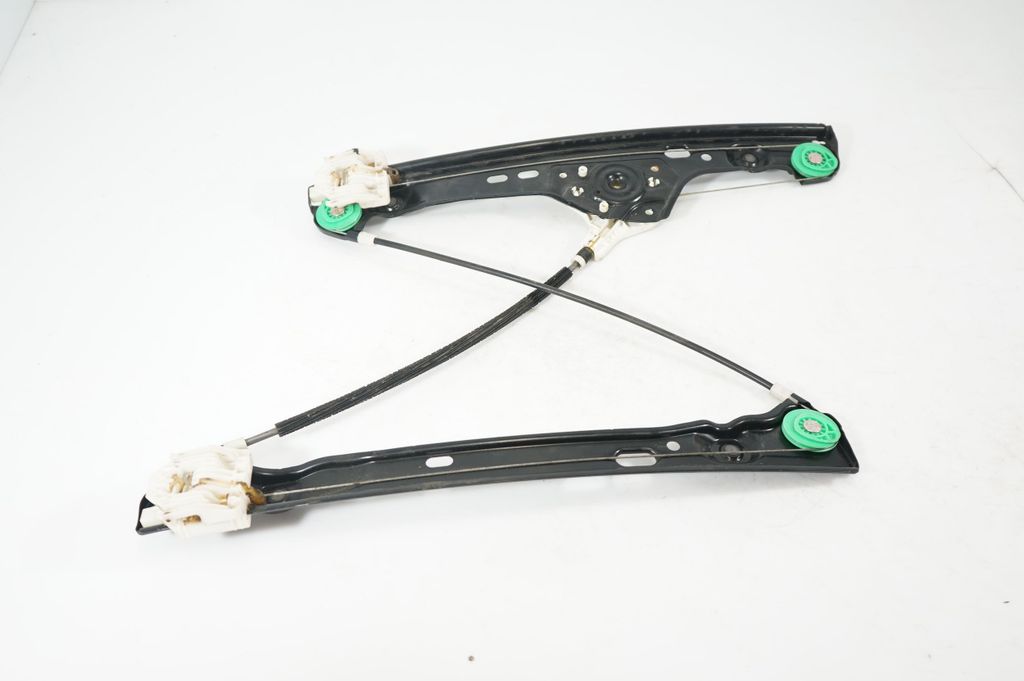 Front door window regulator with motor (3)