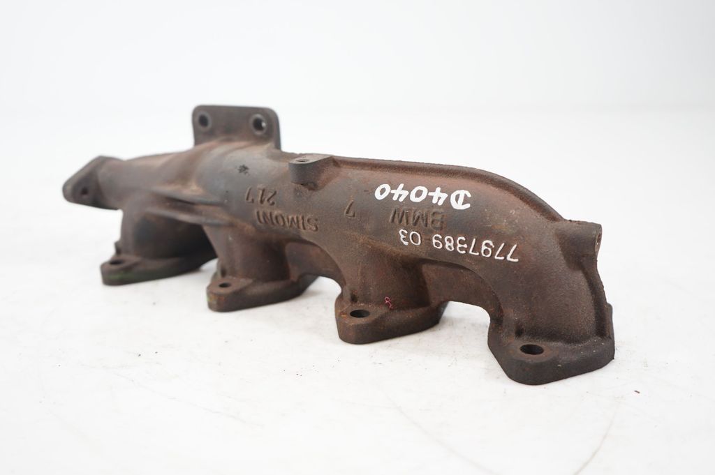 Exhaust manifold (6)