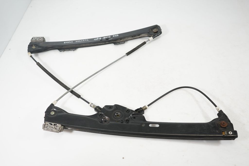 Front door window regulator with motor (3)