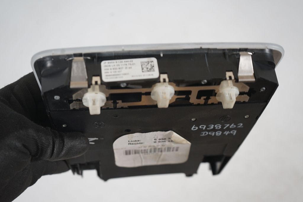 Front seat light (7)